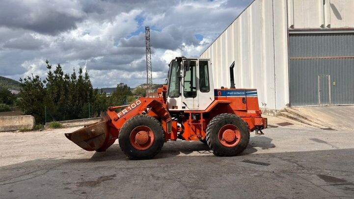 FIAT-HITACHI  FR100*** AVERIADA***