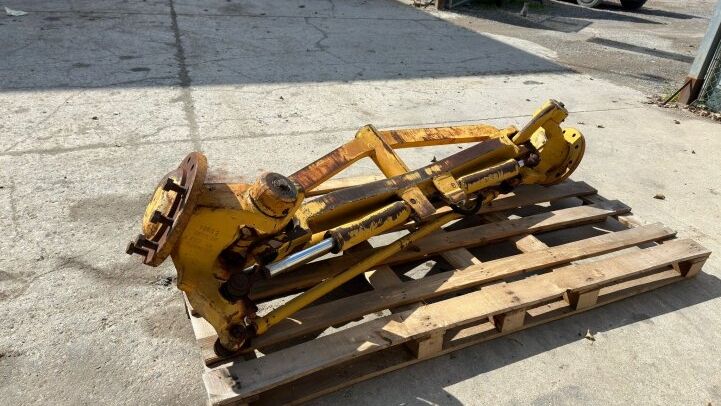 - EJE DELANTERO COMPLETO CATERPILLAR