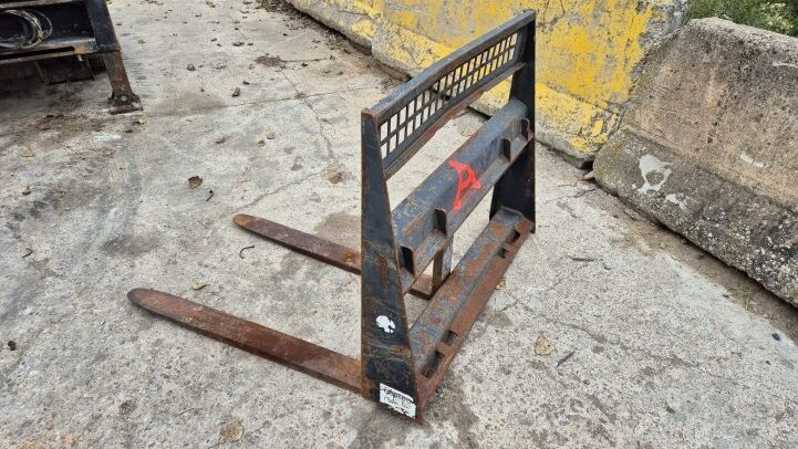 - PALLET RACKS FOR SKID STEER LOADERS