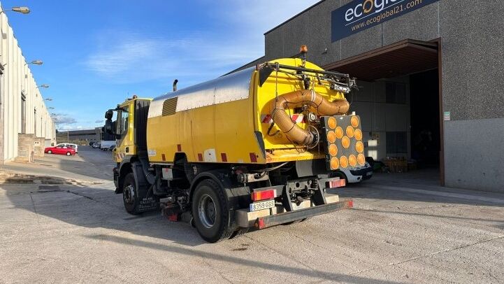 IVECO BUCHER CITYFANT 60 SWEEPER