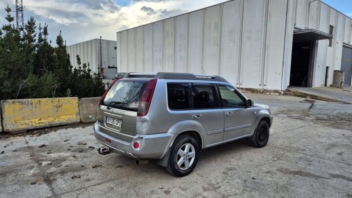 NISSAN  X-TRIL 2003