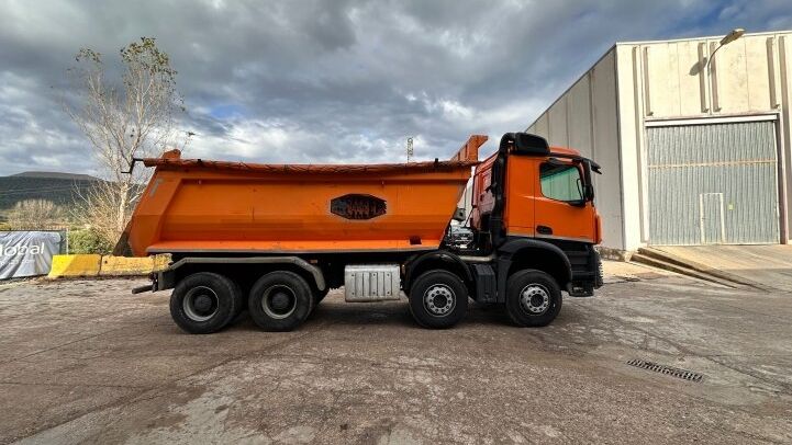 MERCEDES BENZ AROCS 4142*** CAMION À BENNEAU 8x4***