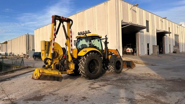 NEW HOLLAND  T6080-4WD ***5200H***