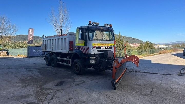 IVECO  TRAKKER 410 6X6***CHASSE-NEIGE***