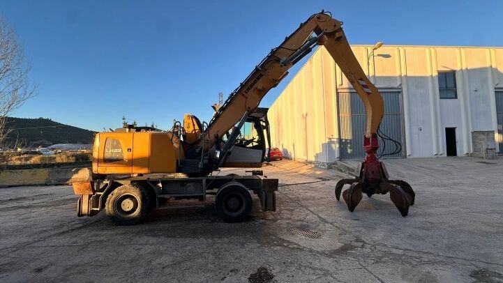 LIEBHERR  LH22 M**SCRAP DEALER***