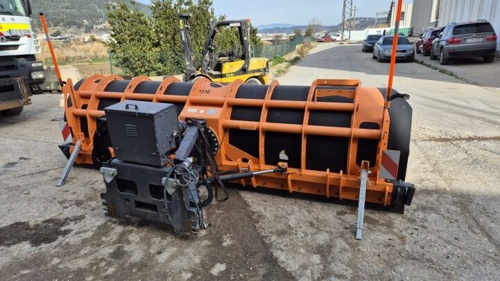 BUCHER  MC42 ***SNOWPLOUGH BLADE***