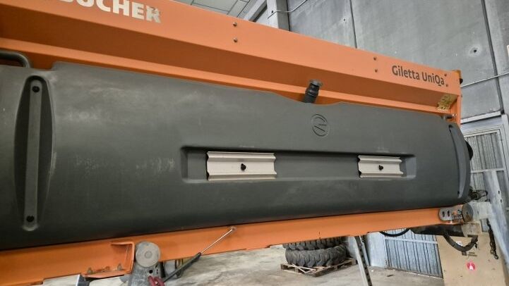 - SOLE-SALZSTREUER BUCHER UH3000 A/D