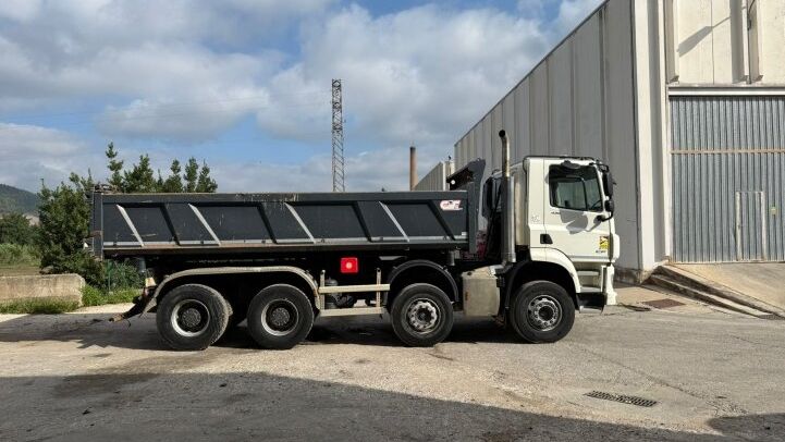 DAF CAMION À BENNE BASCULANTE CF430 8X4 ***TROIS CÔTÉS***