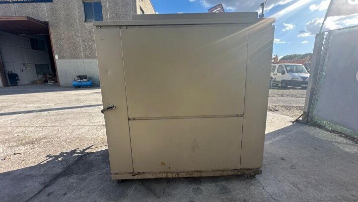 - FRISAL MF-31 INDUSTRIAL REFRIGERATOR
