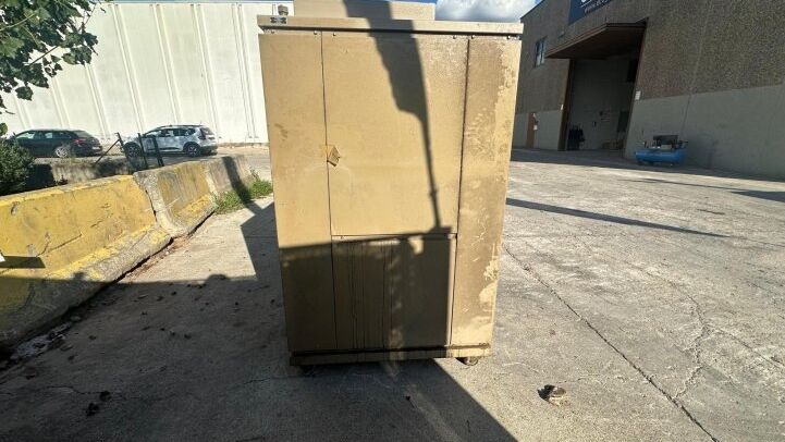 - FRISAL MF-31 INDUSTRIAL REFRIGERATOR