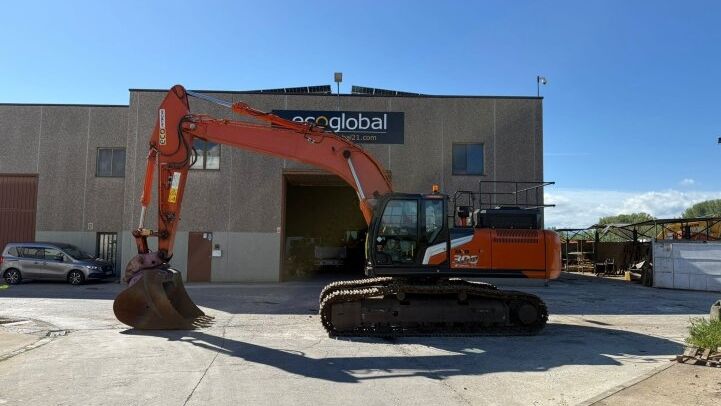 HITACHI ZX300 LC-7