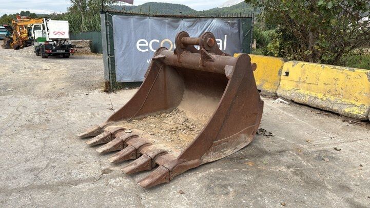 - EXCAVATOR BUCKET 35-50T