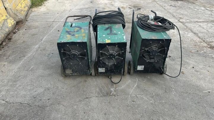 - MACHINE À SOUDER PRAXAIR